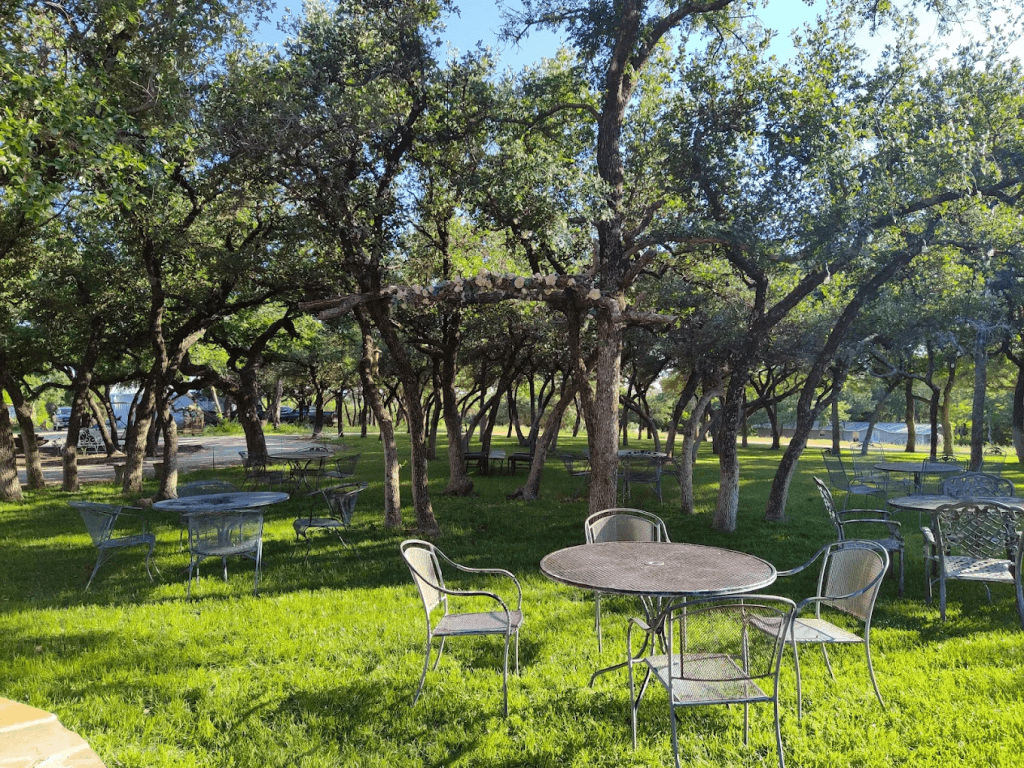 The Heirloom Hideaway and Arboreum